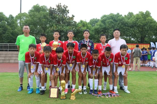 U23国足新帅观战足协杯，布尼亚明意外成亮点
